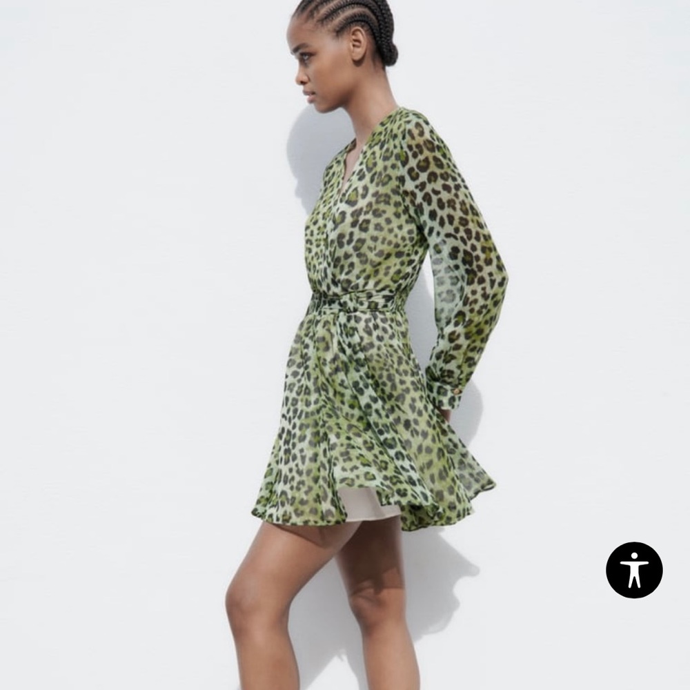 - ZARA ANIMAL PRINT DRESS Mini dress with V-neck wrap front, size small